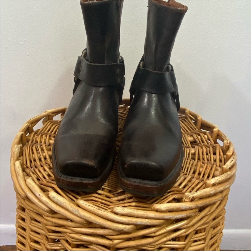 FRYE HARNESS BOOTS 7.5 - Picture 6 of 7